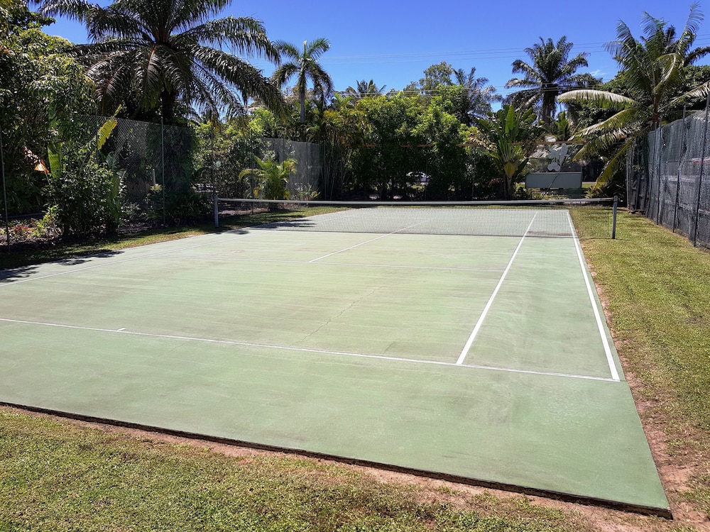 Tennis court