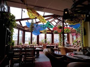 thumbnail: Restaurant
