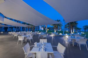 thumbnail: Restaurant