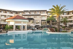thumbnail: Outdoor pool