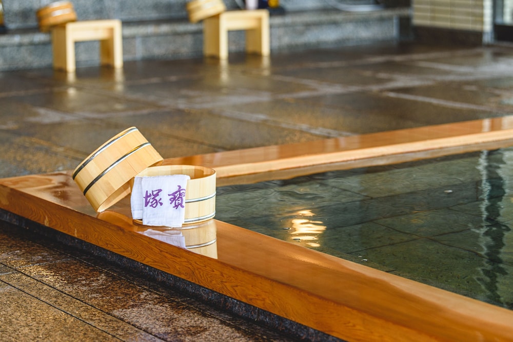 Indoor spa tub