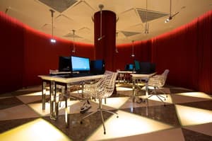 thumbnail: Business center