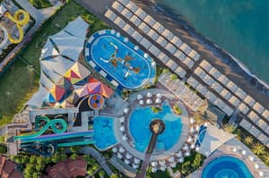 thumbnail: Pool