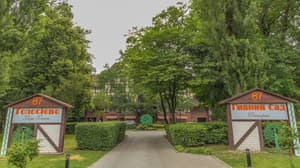 thumbnail: Property grounds