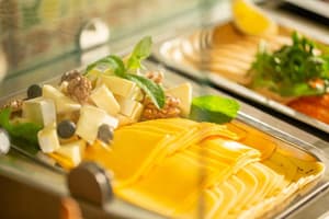 thumbnail: Breakfast buffet