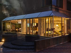 thumbnail: Breakfast buffet