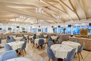 thumbnail: Restaurant