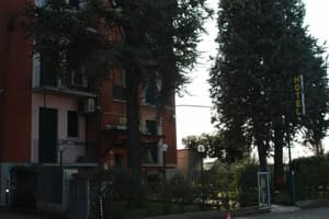 thumbnail: Exterior