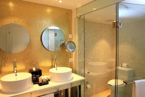 thumbnail: Bathroom
