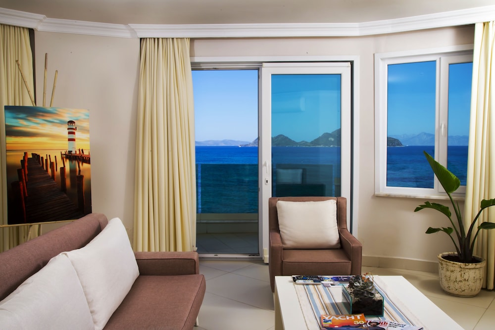 Beach/ocean view