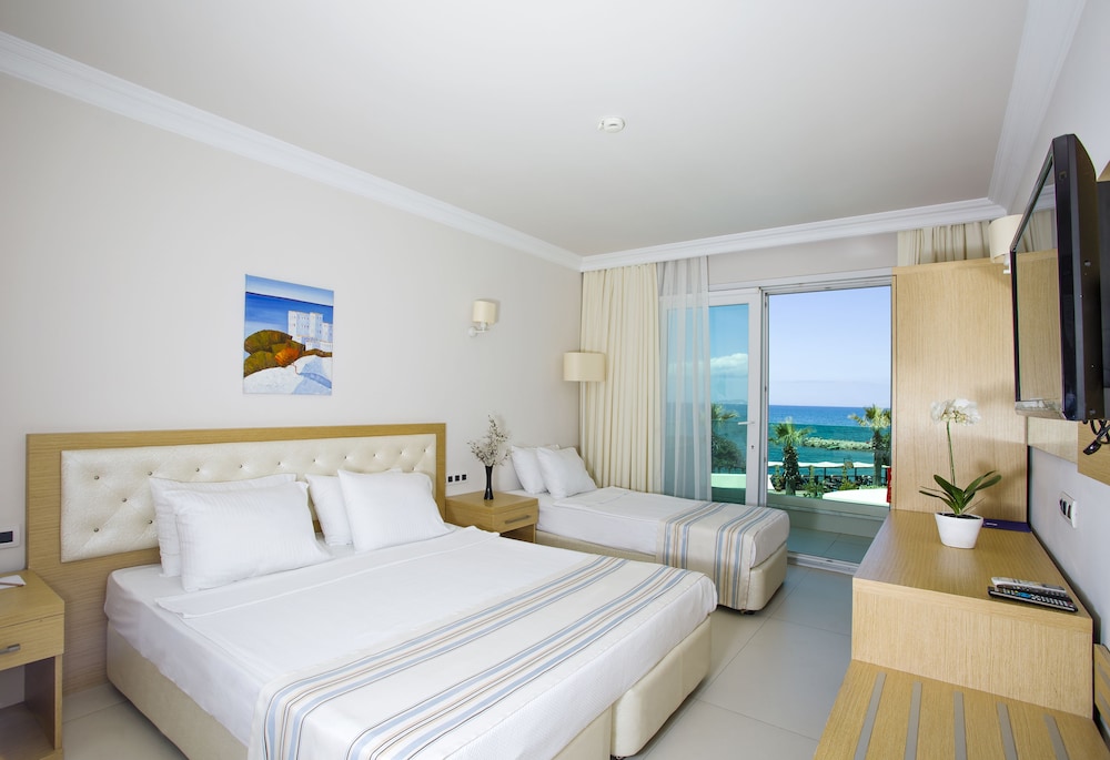 Beach/ocean view