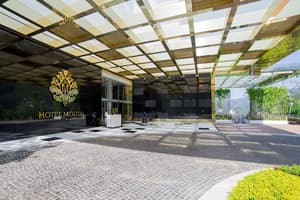 thumbnail: Property entrance