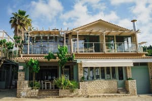 thumbnail: Front of property