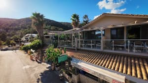 thumbnail: Front of property