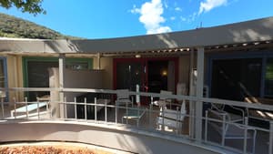 thumbnail: Front of property