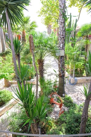 thumbnail: Balcony view