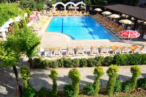 thumbnail: Pool