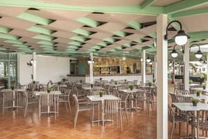 thumbnail: Restaurant