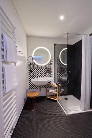 thumbnail: Bathroom