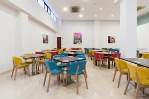 thumbnail: Restaurant