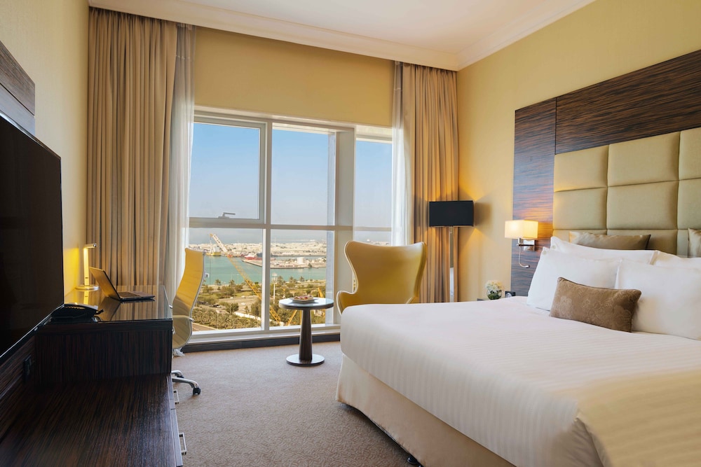 Check-in/check-out kiosk