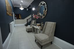 Applewood Hotel