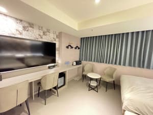 thumbnail: Room