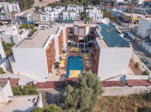 thumbnail: Exterior
