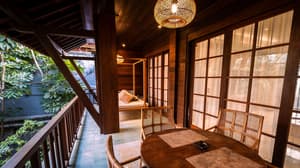 thumbnail: Balcony
