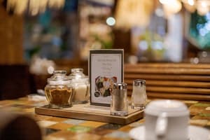 thumbnail: Restaurant