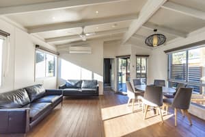 thumbnail: Dining room