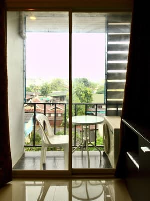 thumbnail: Terrace/patio