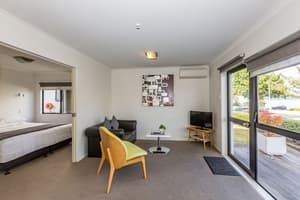 thumbnail: Living area