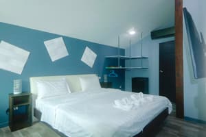 thumbnail: Room