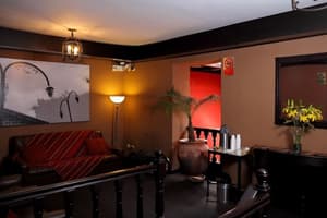 thumbnail: Lobby lounge