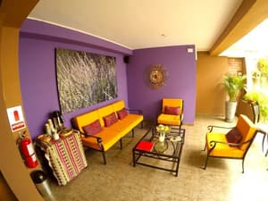 thumbnail: Lobby sitting area