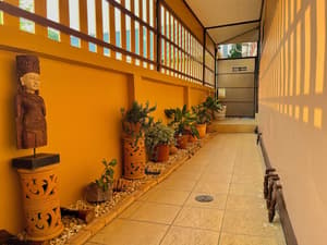 thumbnail: Exterior