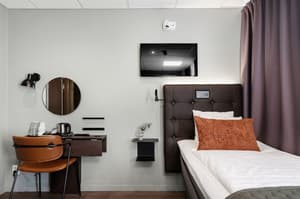thumbnail: Room