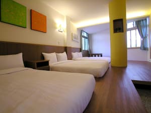 thumbnail: Room