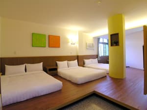 thumbnail: Room