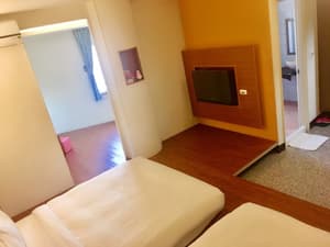 thumbnail: Room