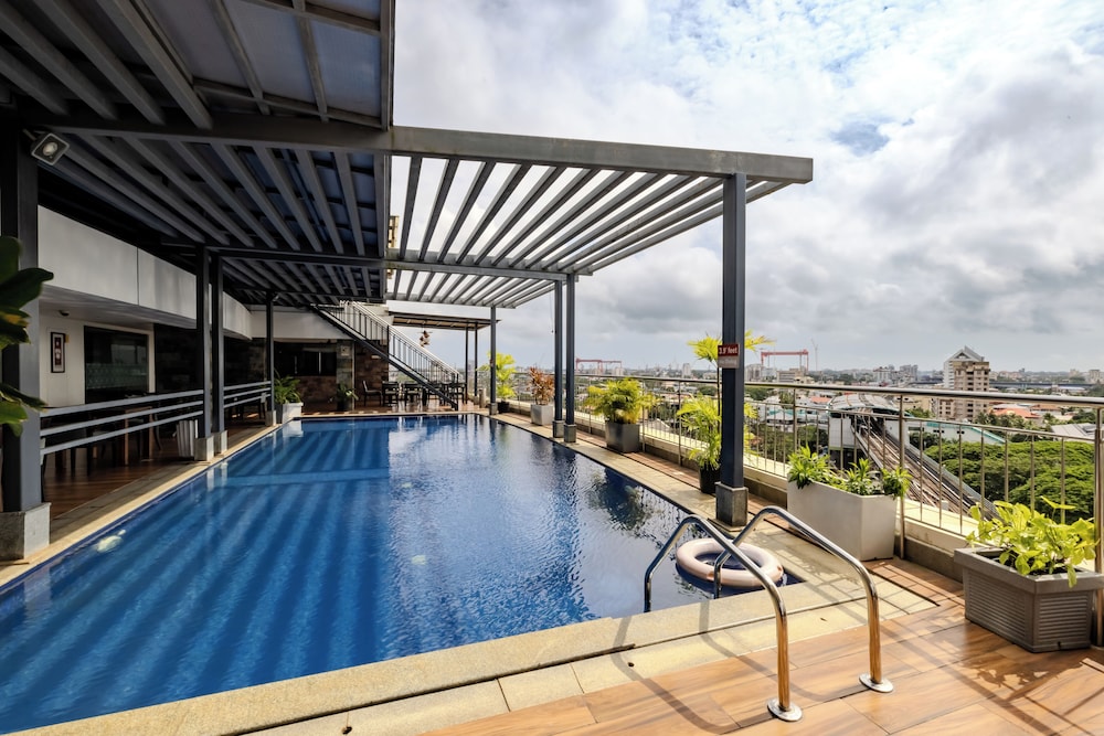 Rooftop pool