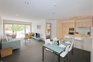 thumbnail: In-room dining