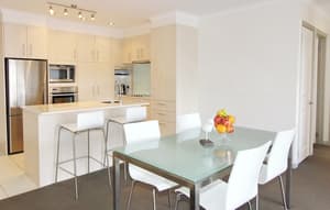 thumbnail: Dining room