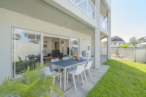 thumbnail: Terrace/patio
