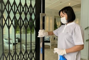 thumbnail: Property entrance