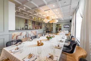 thumbnail: Dining