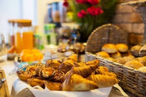 thumbnail: Breakfast buffet