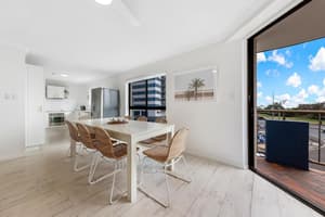 thumbnail: In-room dining
