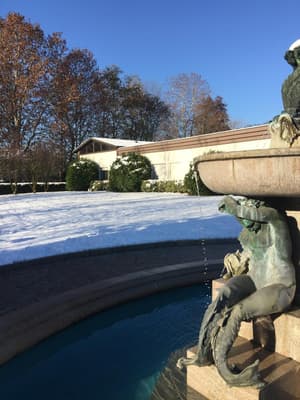 thumbnail: Fountain